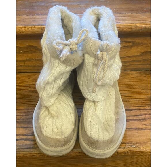 Skechers Sweater Trending Slouch Boots Women’s 7 White Suede Leather Winter - Picture 2 of 6